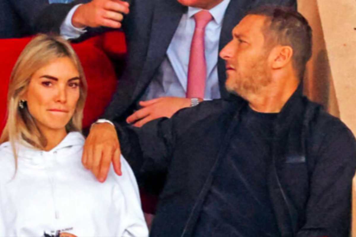 Noemi mamma insieme a Totti